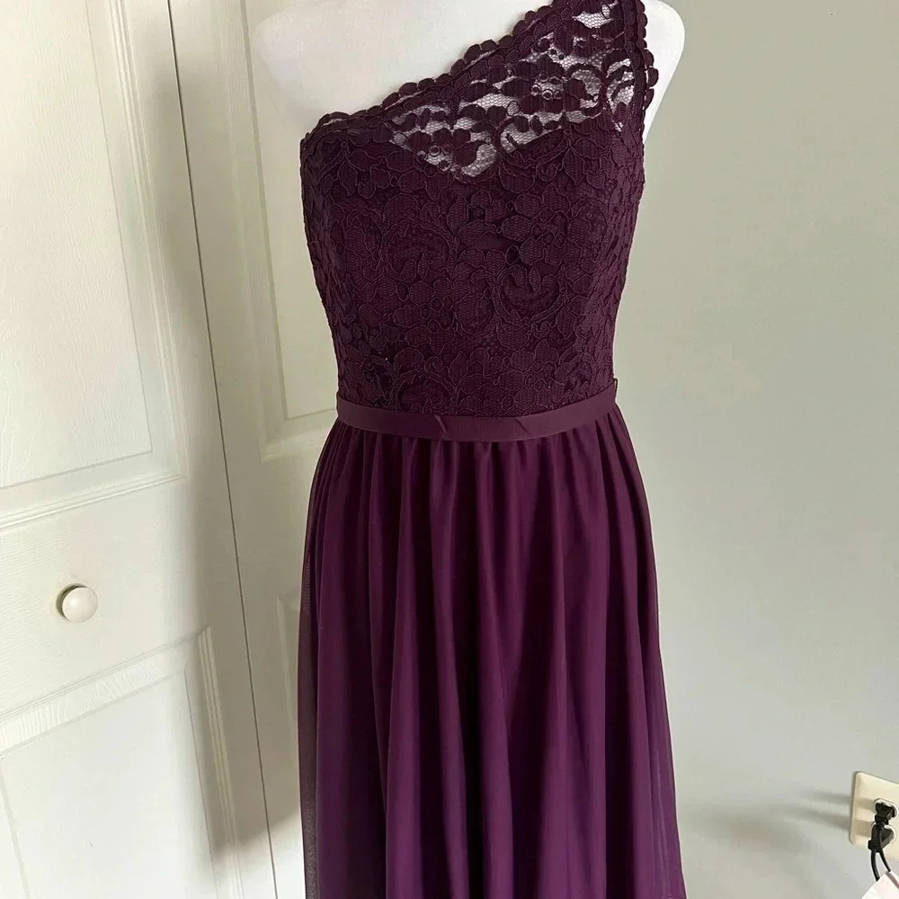 David’s Bridal Plum Lace Dress